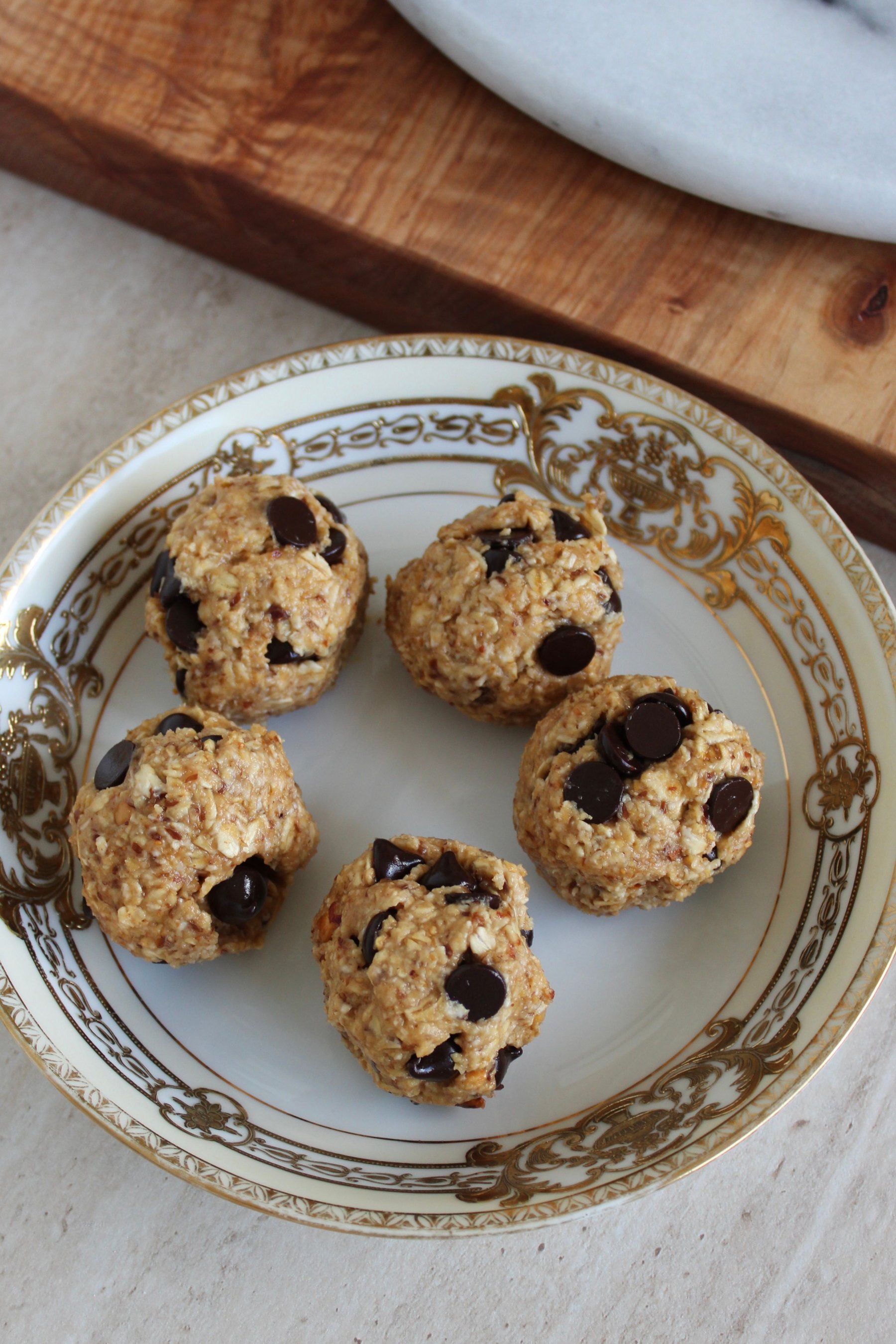Chocolate Chip Peanut Butter Oat Balls